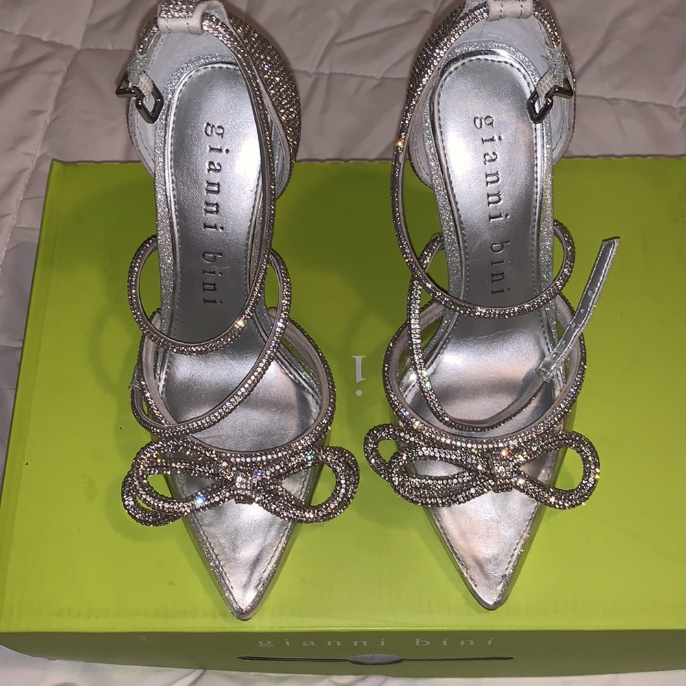 • Gianni Bini Crystal Heels •
